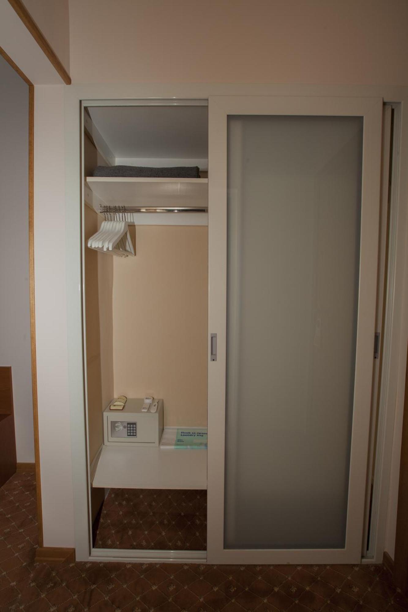Family Hotel Saint George Bistritsa  Chambre photo
